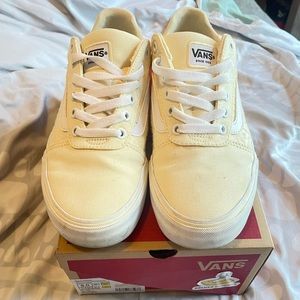 Vans memory foam tennis shoes